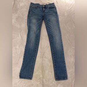 BDG Cigarette Jeans – Classic Medium Wash – Women’s Size 26